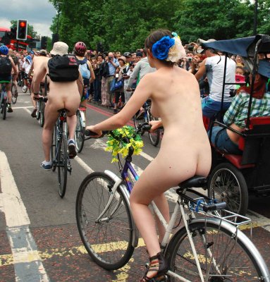 2014-london-world-naked-bike-ride-098e.jpg