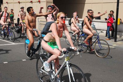 2014-london-world-naked-bike-ride-160e.jpg