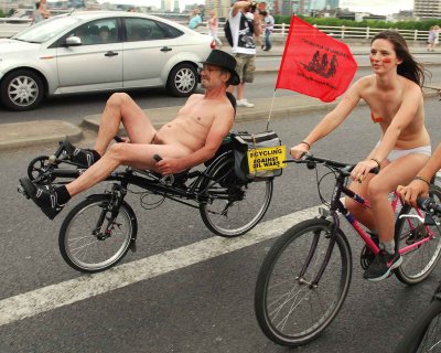 2014-london-world-naked-bike-ride-340e.jpg