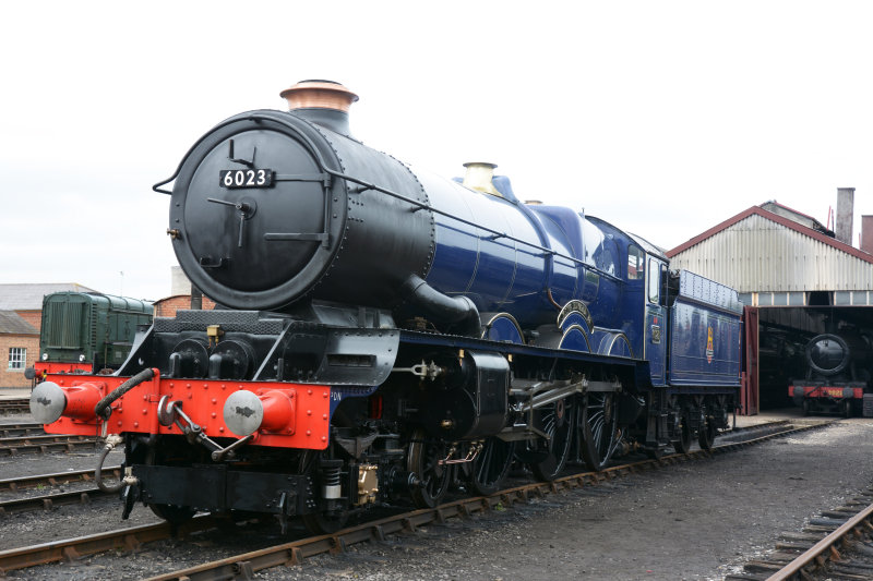 GWR 6000 Class KING EDWARD 11 AT  DIDCOT RAILWAY CENTRE