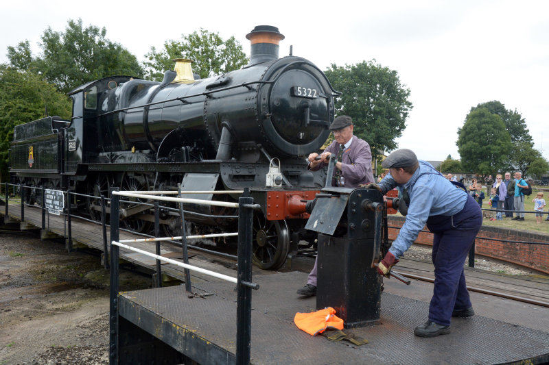 5322  ON THE TURNTABLE AT DIDCOT RAILWAY CENTRE