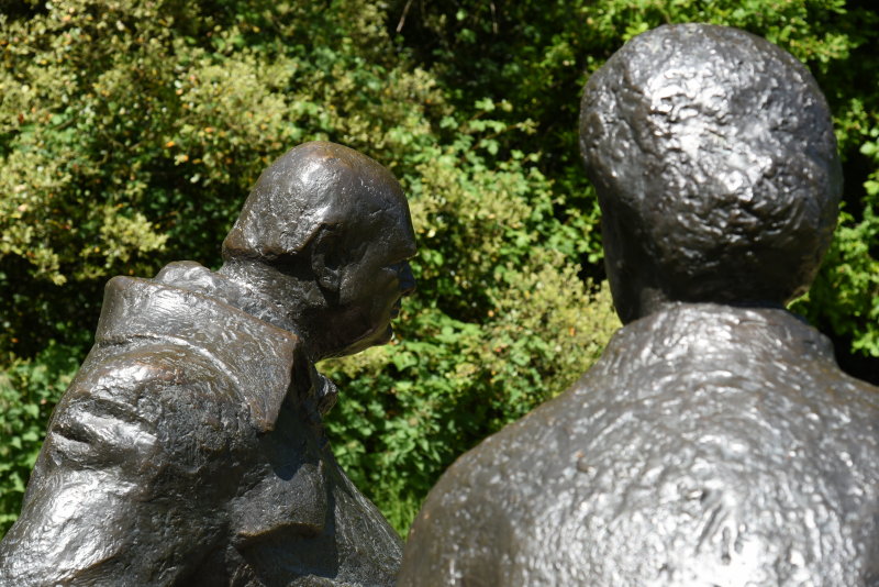 Statue of Sir Winston & Lady Churchill at Chartwell