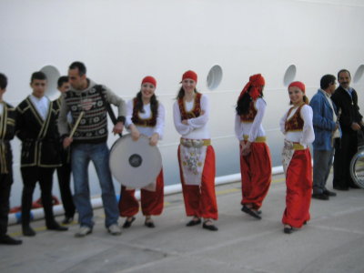 Dancers welcome the ship