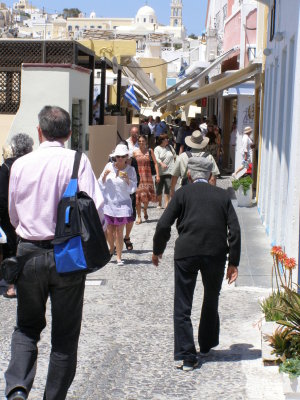 I'd guess that the guy on the right is not a tourist