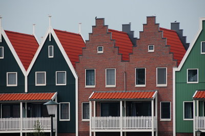 198 VOLENDAM, gables
