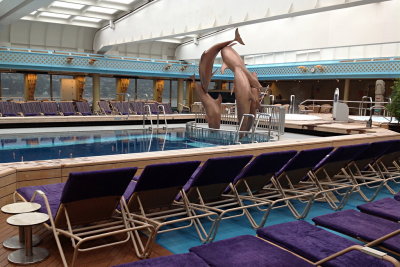 11 Zaandam inside pool