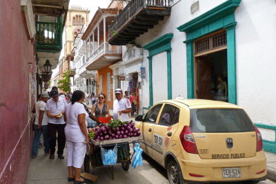 163 Cartagena, fruit vendor
