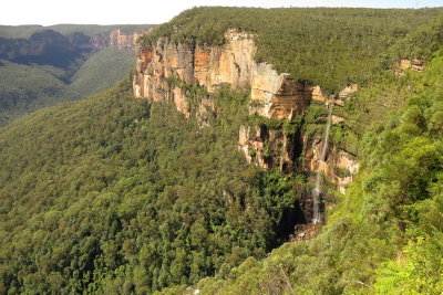 38 Blue Mountains, Govett's Leap waterfalls