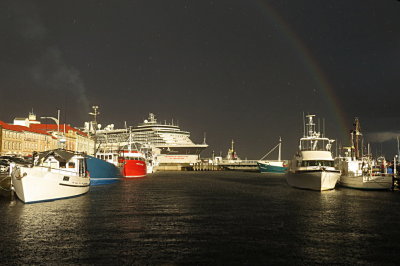 187 Hobart, storm light in harbour