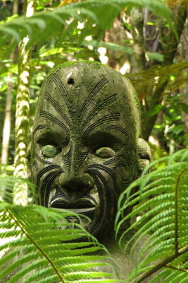 296 Rotorua, Mitai Maori totem