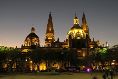 34 Guadalajara Basilica at night