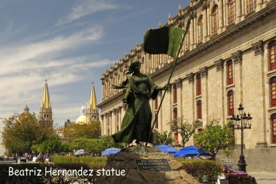 59 Guadalajara, Beatriz Hernandez statue 