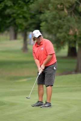 Karen Garcia 76 2-putt par on 17th