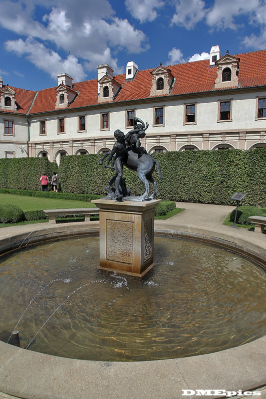 k6749.jpg