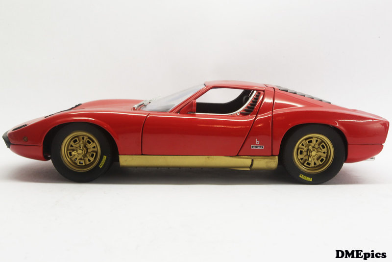LAMBORGHINI Miura 1972 (3).jpg