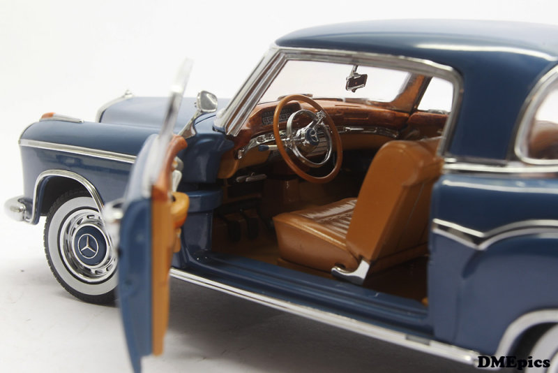 MERCEDES 220 SE 1958 (4).jpg