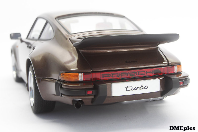 PORSCHE 911 Turbo 3.0 1976 (4).jpg