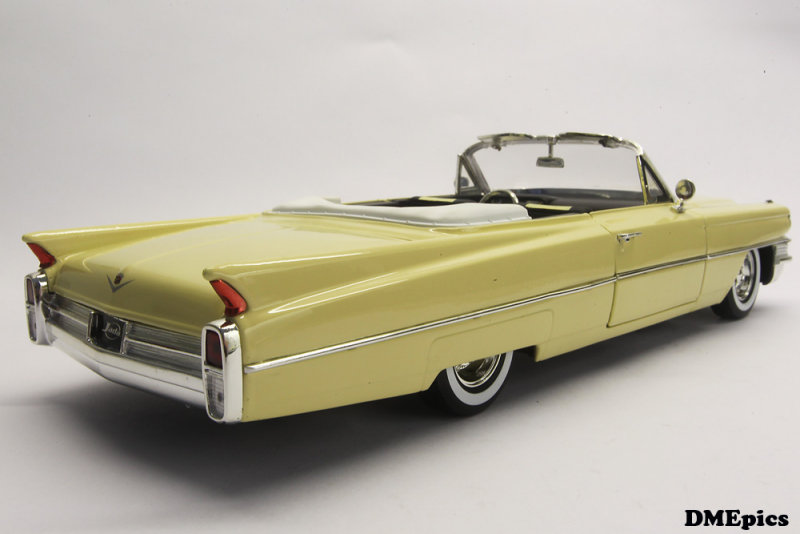 CADILLAC Deville Convertible 1963 (2).jpg