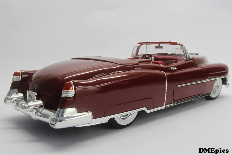 CADILLAC Eldorado 1953 (2).jpg