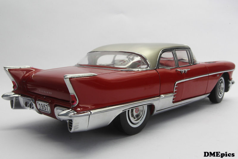 CADILLAC Eldorado Brougham 1957 (2).jpg