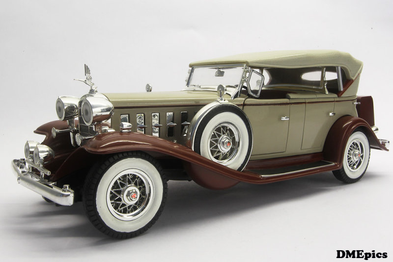 CADILLAC V16 Sport Roadster 1930 (1).jpg