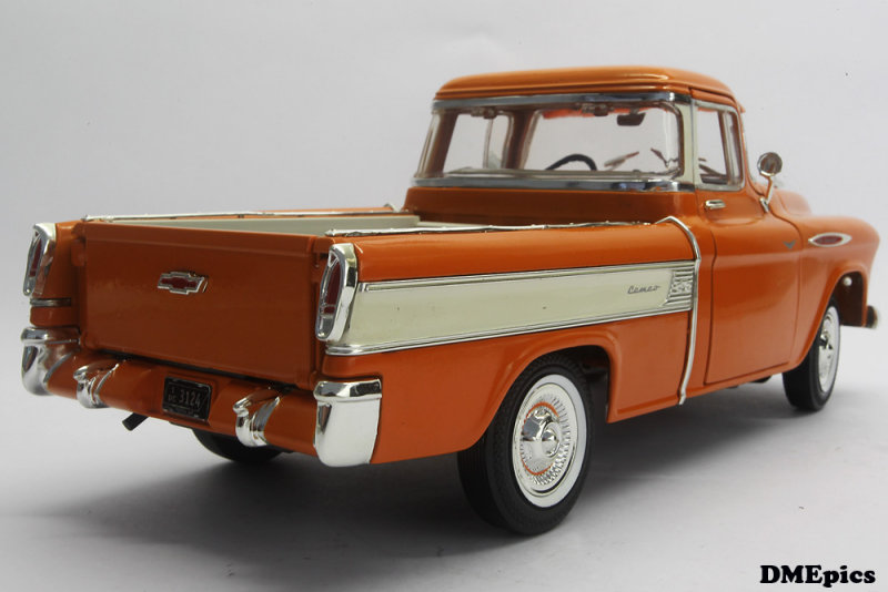 CHEVROLET Cameo Pick-Up 1957 (2).jpg