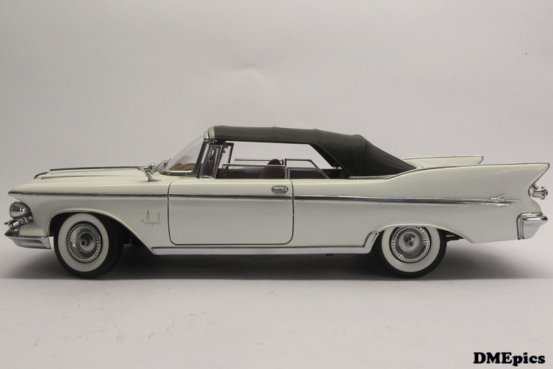 CHRYSLER Imperial Crown 1961 (3).jpg