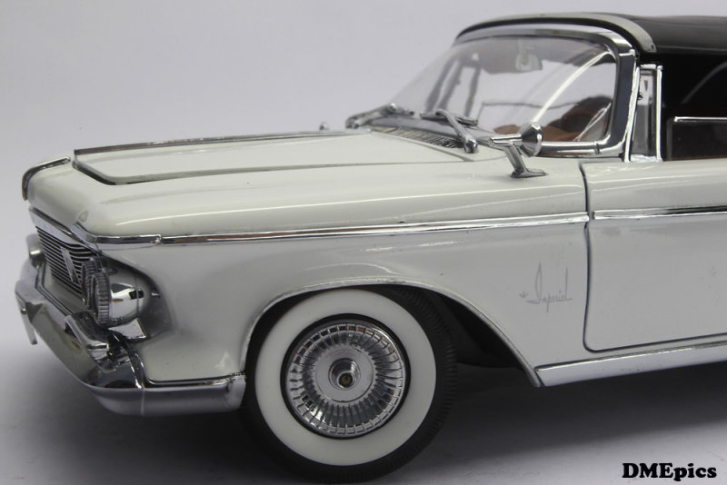 CHRYSLER Imperial Crown 1961 (4).jpg