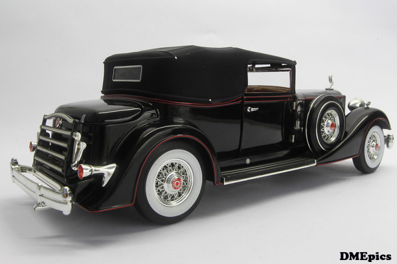 PACKARD V12 Convertible Victoria 1934 (2).jpg