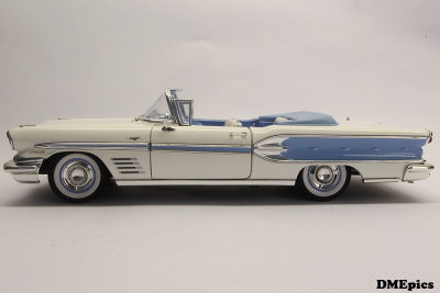 PONTIAC Bonneville 1958 (3).jpg