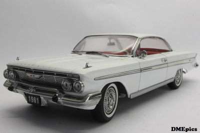 CHEVROLET Impala 1961 (1).jpg