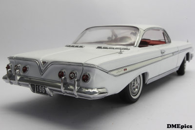 CHEVROLET Impala 1961 (2).jpg