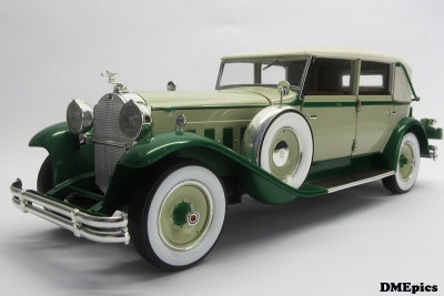 PACKARD Brewster Le Baron 1930 (1).jpg