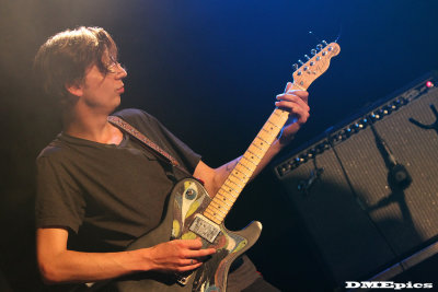r8528.jpg