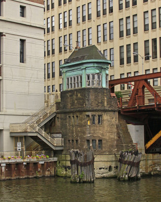 PIER AND BRIDGE MONITOR