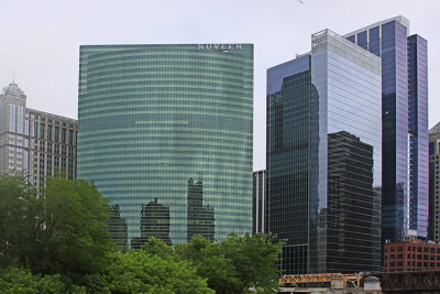 CURVED REFLECTIVE WINDOWS