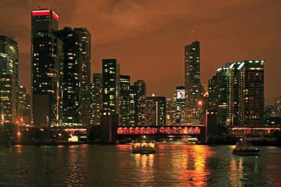 CHICAGO ON CLOUDY NITE
