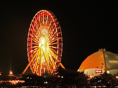 FERRIS WHEEL AT NAVY PIER