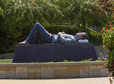 RECLINING MAN--MEIJER GARDEN
