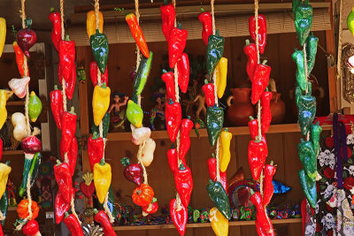 COLORFUL PEPPERS