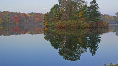 HUDSON SPRINGS PARK IN THE FALL