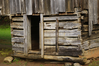 DOOR TO STALL XIII