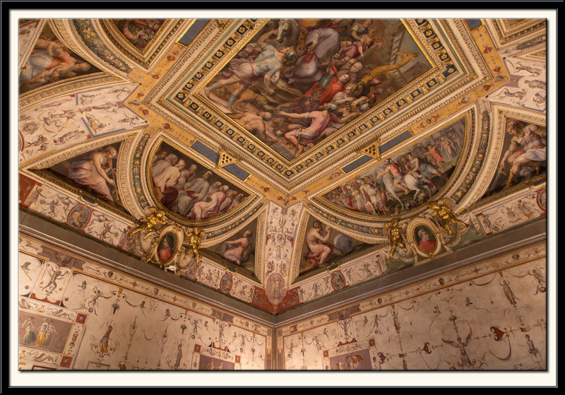 Sumptuous Decoration