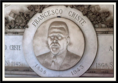 Criste Tomb