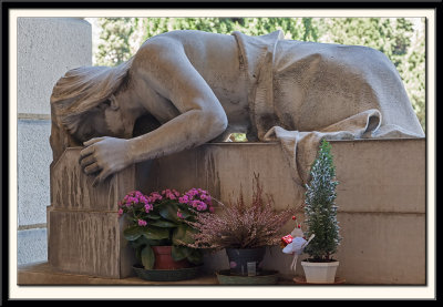 Parodi Tomb, 1910