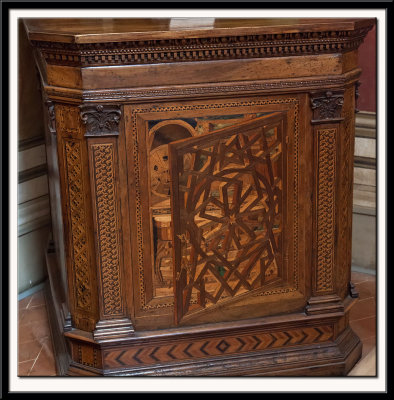 Cabinet with Fine Marquetry
