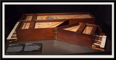 Folding Harpsichord, 1768