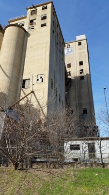 Derelict LDC Elevator South Fort Worth