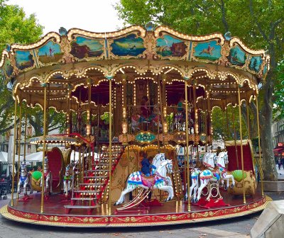 Avignon carousel.jpg