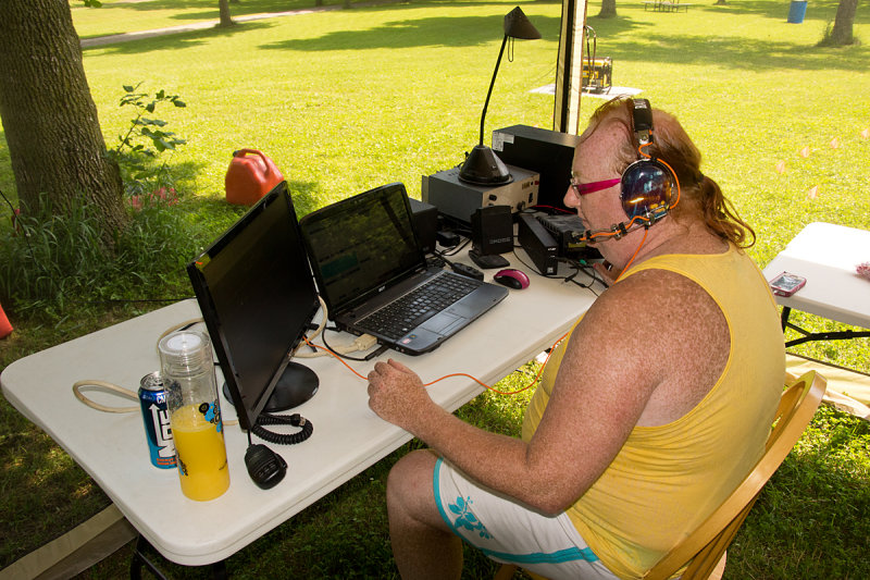 20 metre SSB station                  kve